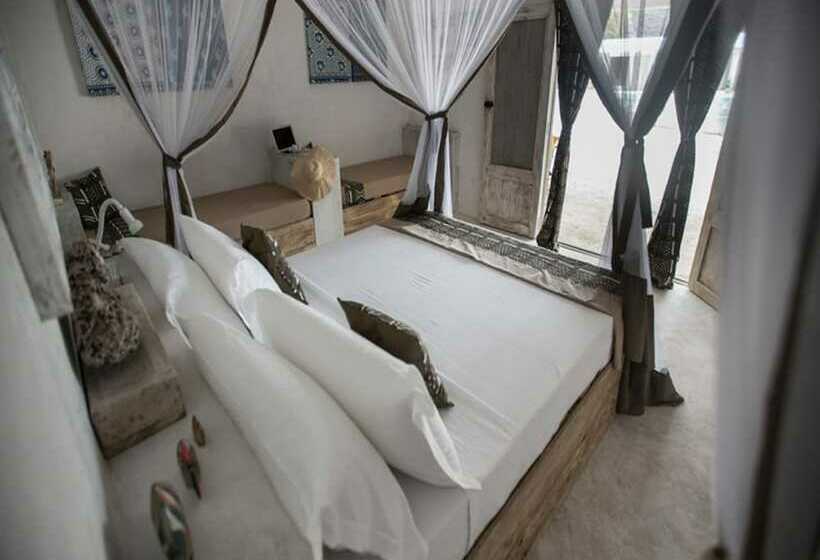 패밀리 룸 풀장 전망, The Loop Beach Resort