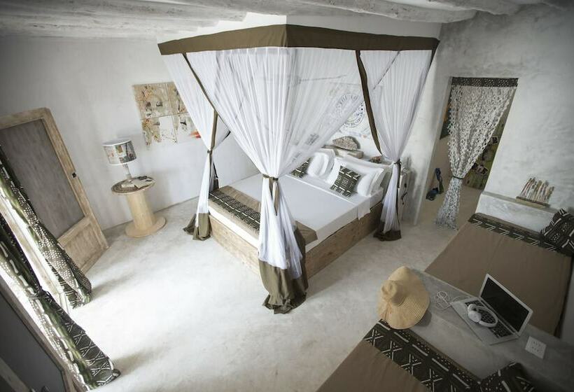 패밀리 룸 풀장 전망, The Loop Beach Resort