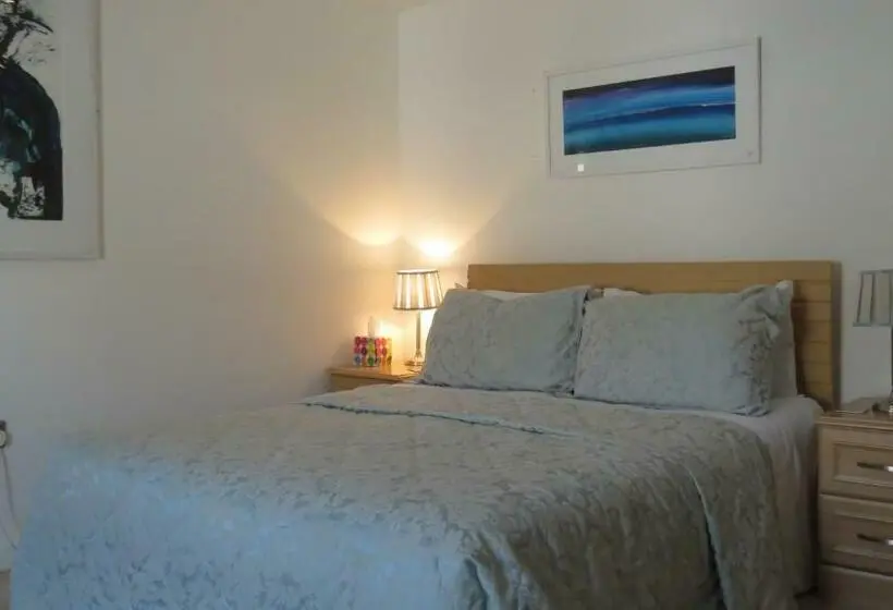 デラックスルーム, The Boat House Bed And Breakfast