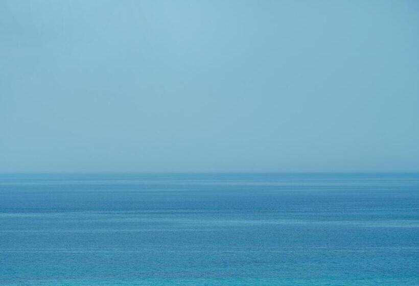 Suite Vista Mare, 콘스트