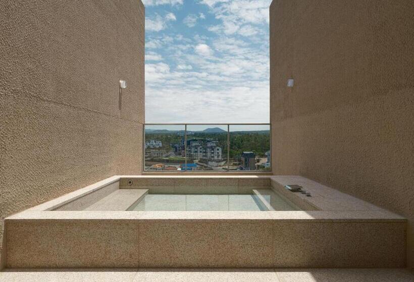 Suite Vista Mare, 콘스트