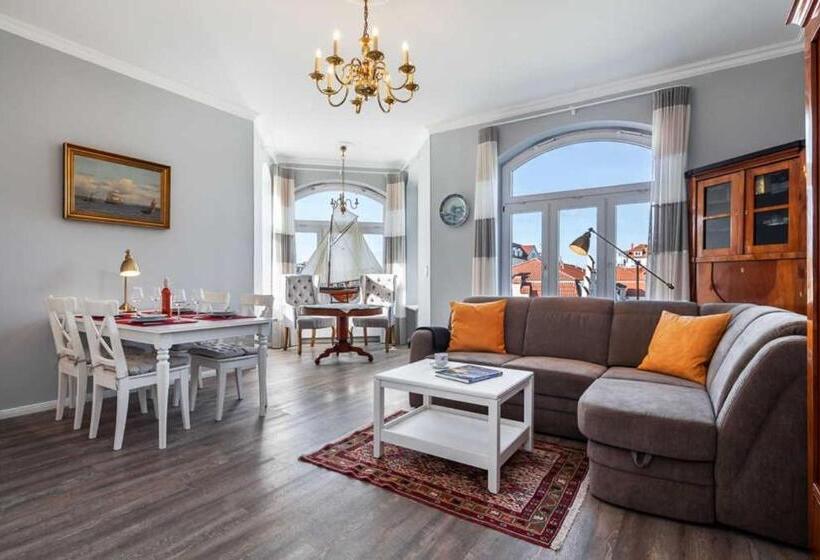 1 Bedroom Apartment Lake View, App Lolita