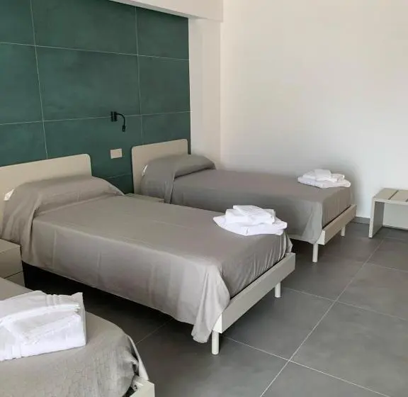 スタンダード４人部屋, B&b The Princess Accanto All Aeroporto Di Salerno Costa D Amalfi