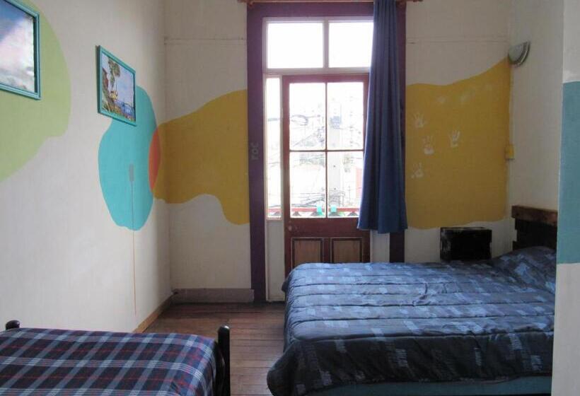 اتاق خانوادگی, Valparadise Hostel