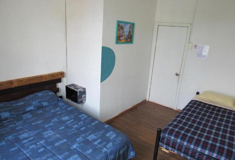 اتاق خانوادگی, Valparadise Hostel