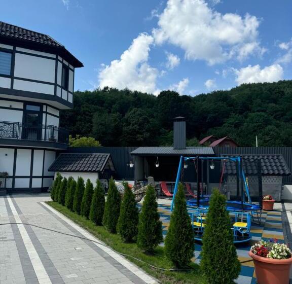 استودیوی استاندارد با تخت دوبل, Guest Apart Polyana