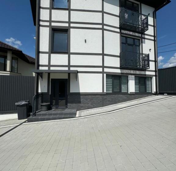 آپارتمان سوپریور 1 خوابه, Guest Apart Polyana