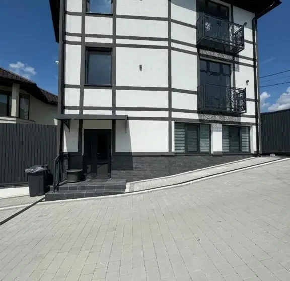 آپارتمان سوپریور 1 خوابه, Guest Apart Polyana