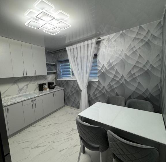 آپارتمان سوپریور 1 خوابه, Guest Apart Polyana