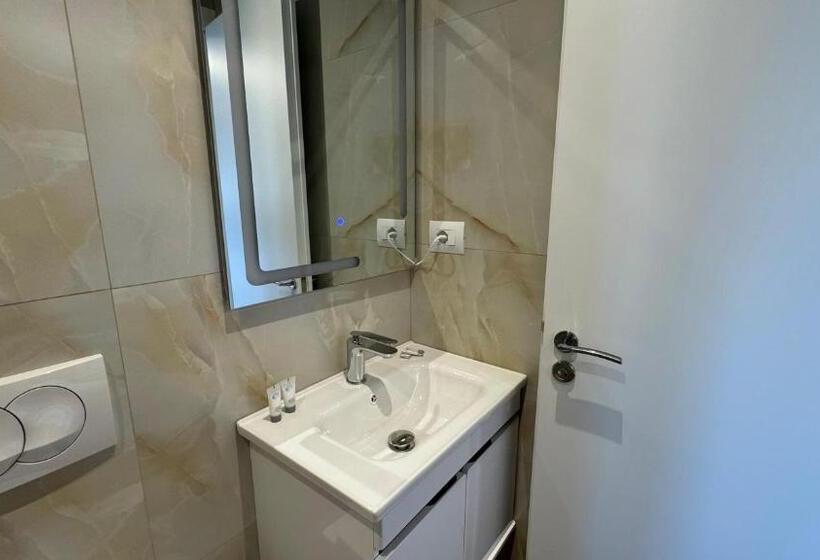 غرفة قياسية, Bizant