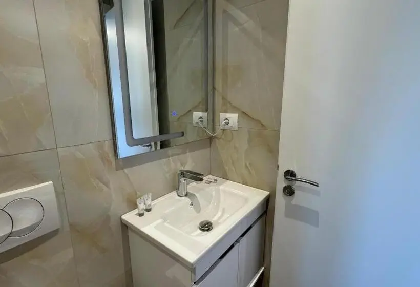 اتاق استاندارد, Bizant