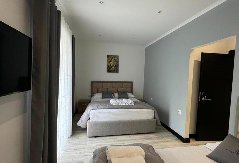 غرفة عائلية, Bizant