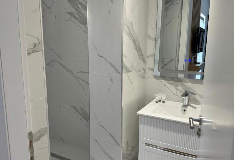 غرفة عائلية, Bizant