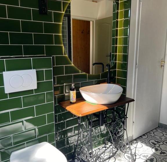 スタンダード４人部屋, Bor és Kenyér