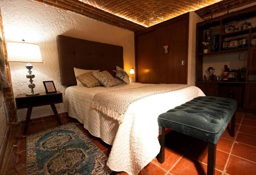 标准间带阳台, La Casa De Las Poesías