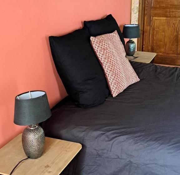 디럭스 패밀리 룸, La Queue Du Chat