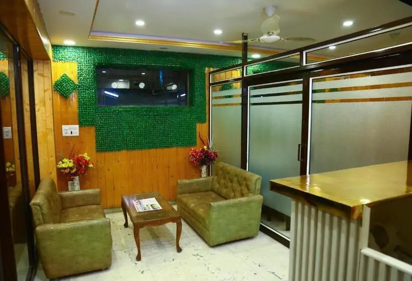 デラックスルーム, Aashiyana Hotel By Elegant