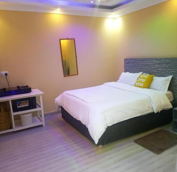 آپارتمان 1 خوابه همکف, Hemison Homes