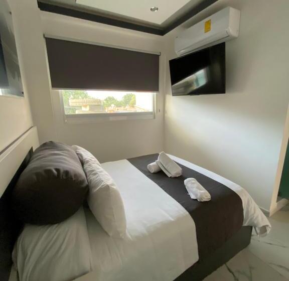 غرفة قياسية, Crown