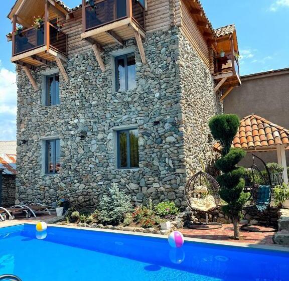 اتاق استاندارد, Davitiani