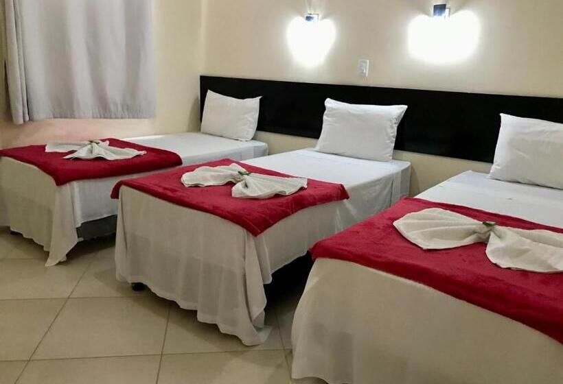 스탠다드 트리플 룸, Imperial Hotel Amargosa
