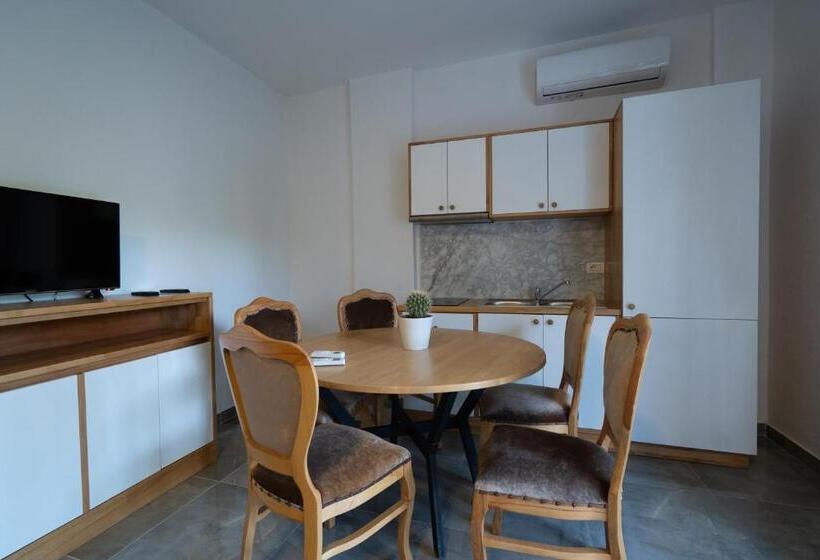 חדר משפתחתי סופריור, Inheritor Resort