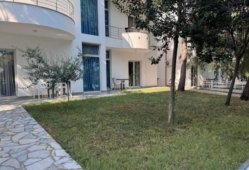 اتاق سوپریور خانوادگی, Inheritor Resort