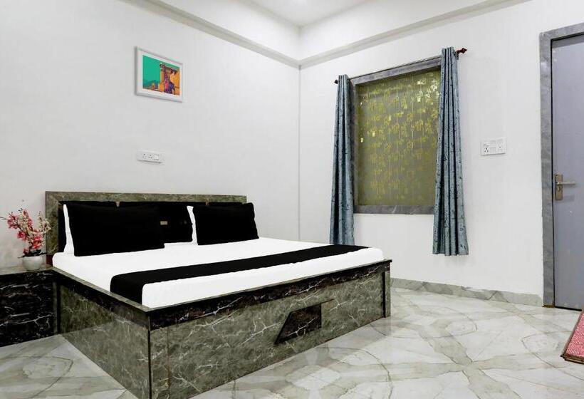 Трехместный Номер Классика, Oyo Hotel Shri Ram Krishna And Resort