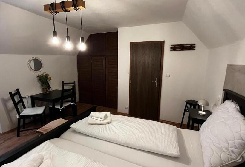 غرفة قياسية ثلاثية, Melior