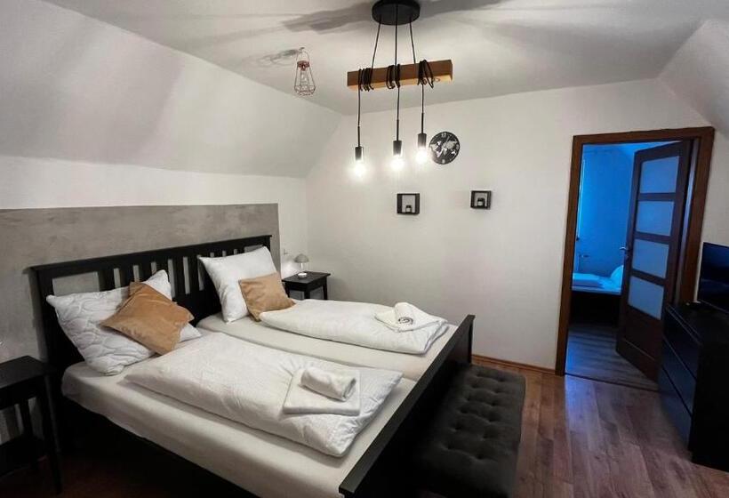 غرفة قياسية ثلاثية, Melior