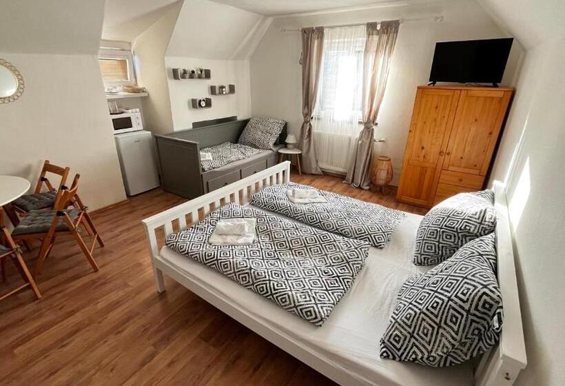 غرفة إدارية ثلاثية, Melior