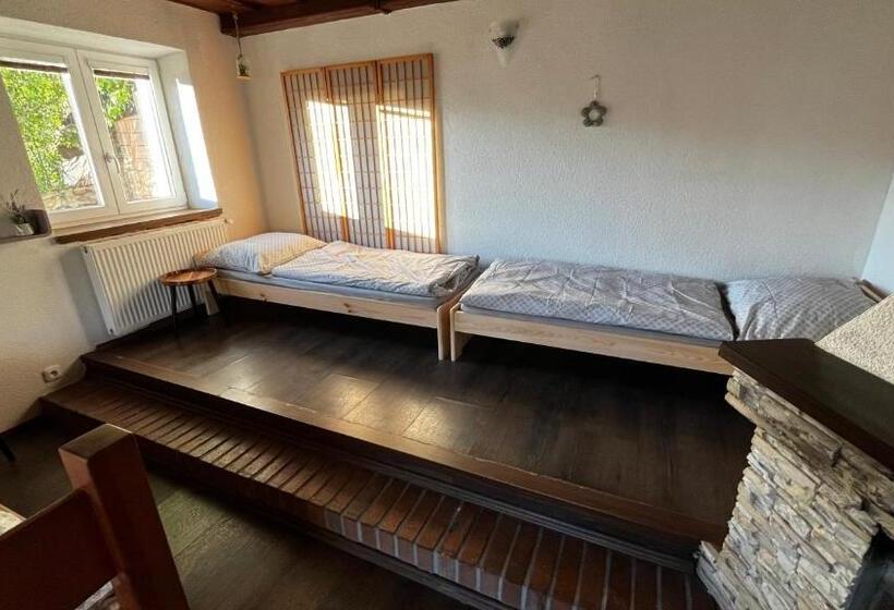 غرفة قياسية رباعية, Melior