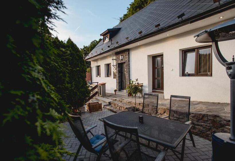 غرفة قياسية رباعية, Melior