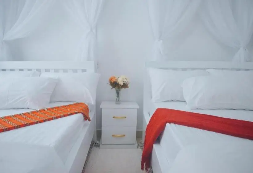 اتاق استاندارد, Saruni Homes