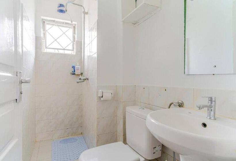 اتاق لوکس, Saruni Homes