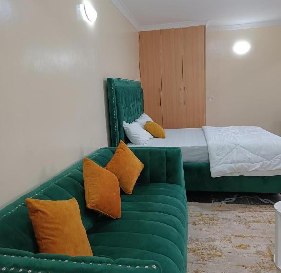 اتاق سوپریور, Tran Quil Homes