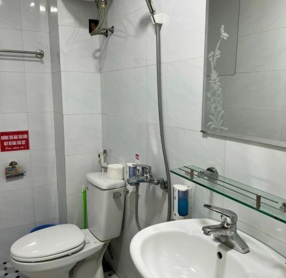 اتاق استاندارد, Hoa Quỳnh 2