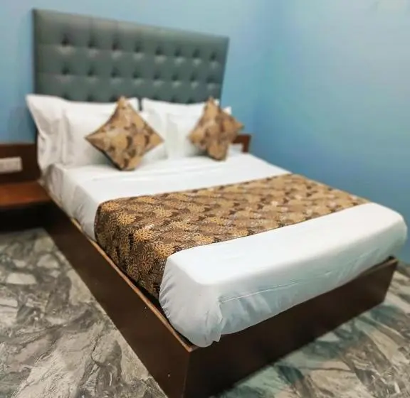 デラックスルーム, Kamari Inn