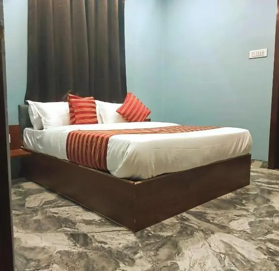 デラックスルーム, Kamari Inn