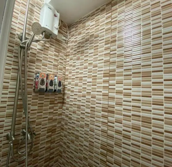 Deluxe Værelse, Mdm