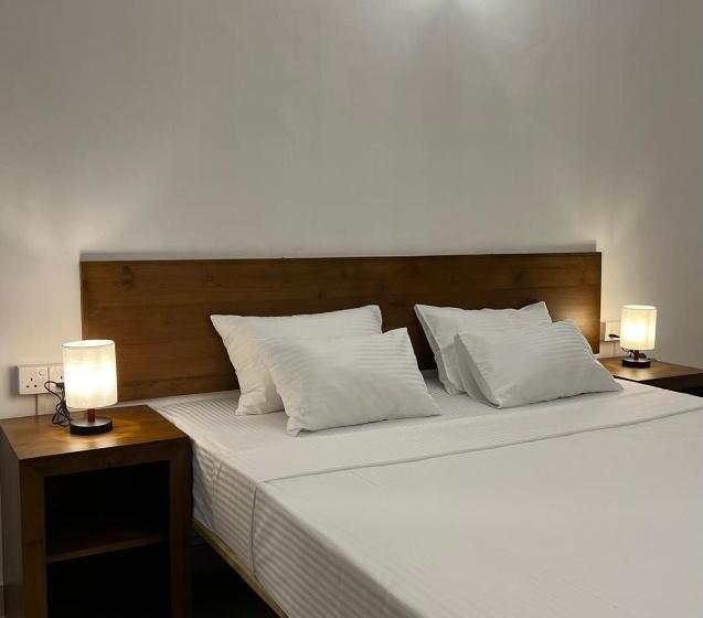 Номер Стандарт, Pavlin Lodge