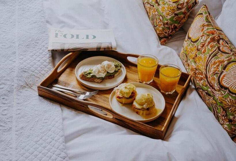 豪华房间, Teller S Arms