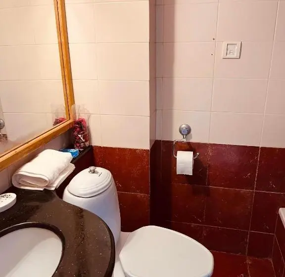 سوییت سوپریور, Joy Suite   Exclusive Private 4 Star Ac Suite Inside Lotus 8 Hotel   3 Min Walk From Cochin Airport