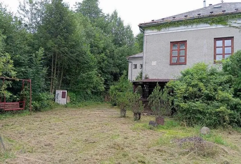 エコノミートリプルルーム, Stará škola   Třílůžkový Pokoj V Pohodlí A Klidu