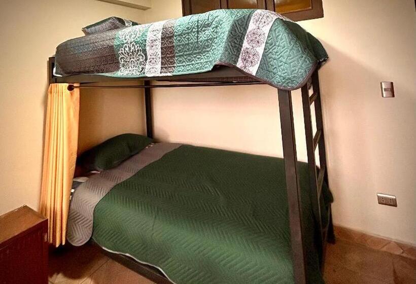 اتاق استاندارد, Villa Camila Hostel