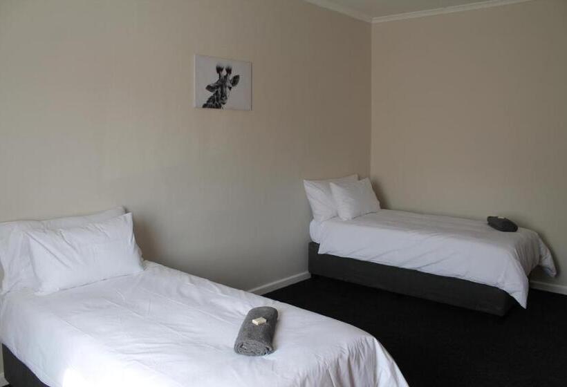 اتاق سوپریور خانوادگی, The Courtyard B&b