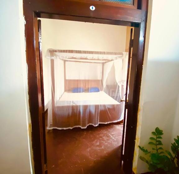 غرفة إقتصادية, Happy Bunk Hostel Weligama