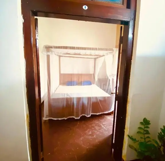 エコノミールーム, Happy Bunk Hostel Weligama