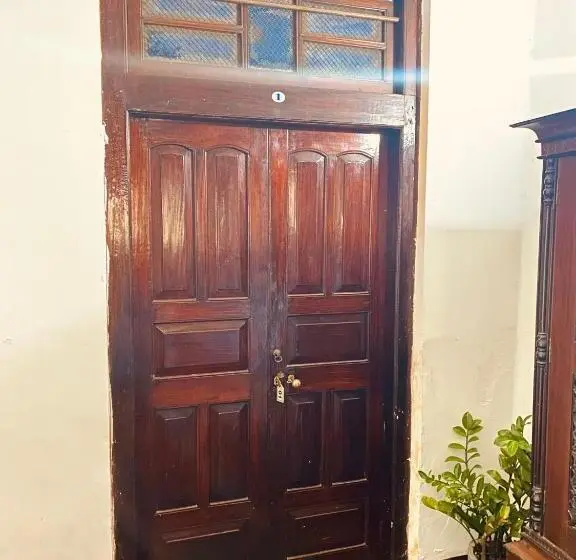 エコノミールーム, Happy Bunk Hostel Weligama
