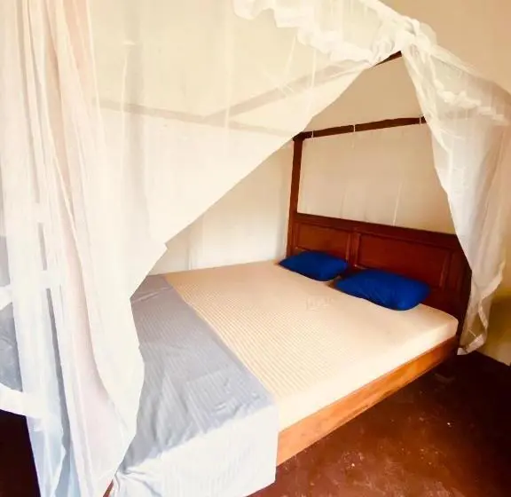 エコノミールーム, Happy Bunk Hostel Weligama
